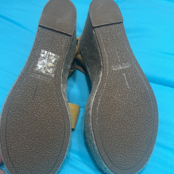 New sandals - Picture 4 of 5